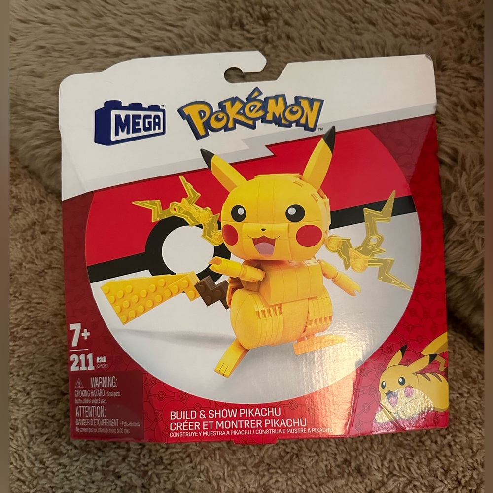 MEGA Pokémon Build & Show Pikachu Building Set - 211pcs